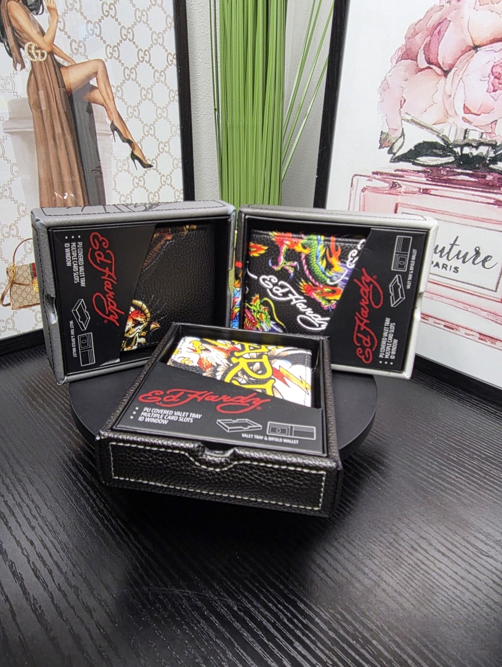 Ed Hardy Men's Leather Wallet And Tray Set